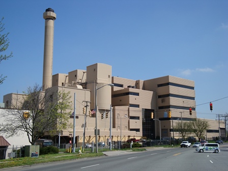 Photo of the Covanta Waste to Energy Center on Eisenhower Avenue in Alexandria