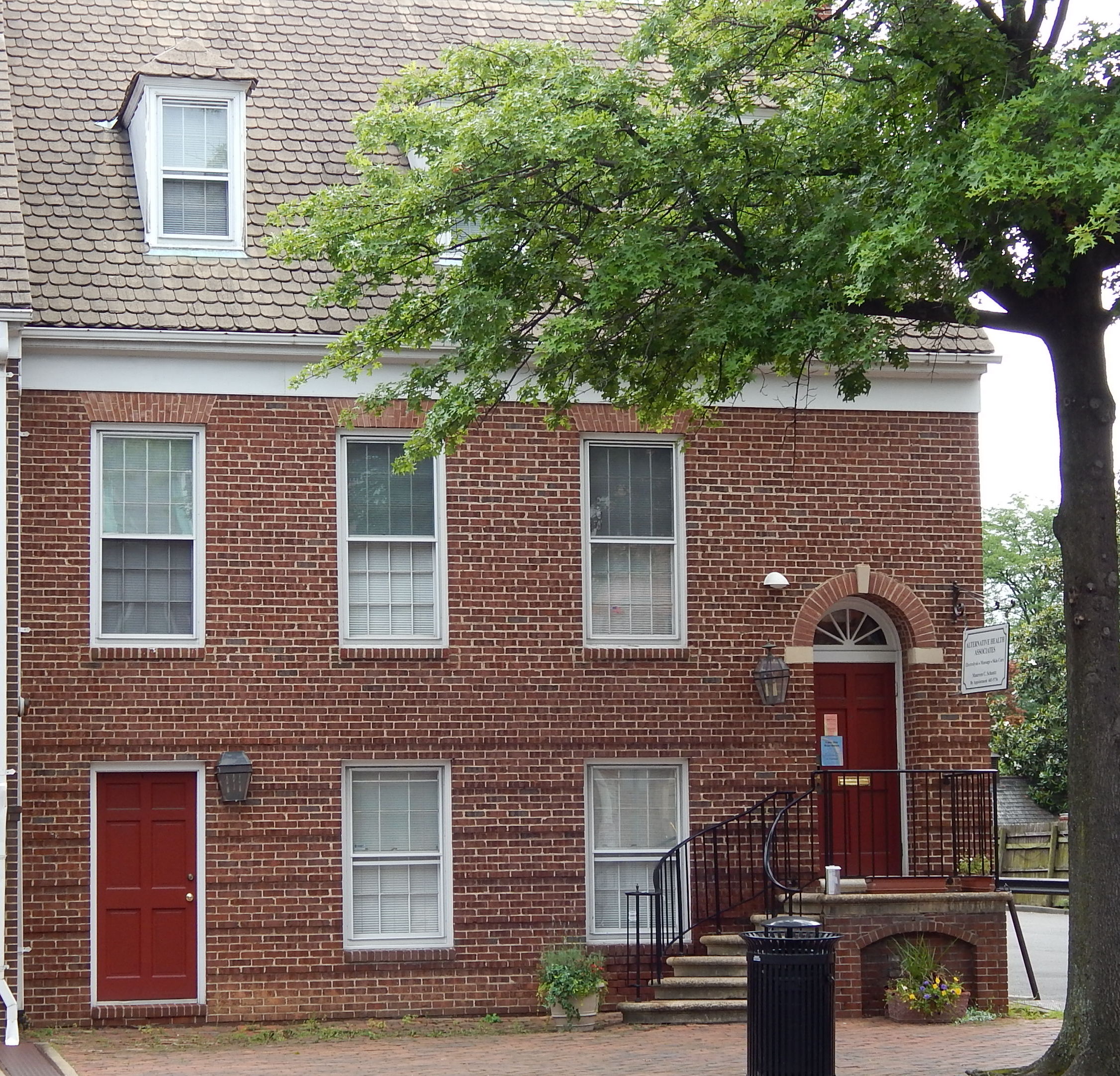 Townhouse style office buildings on the site of New Hallowell Hospital