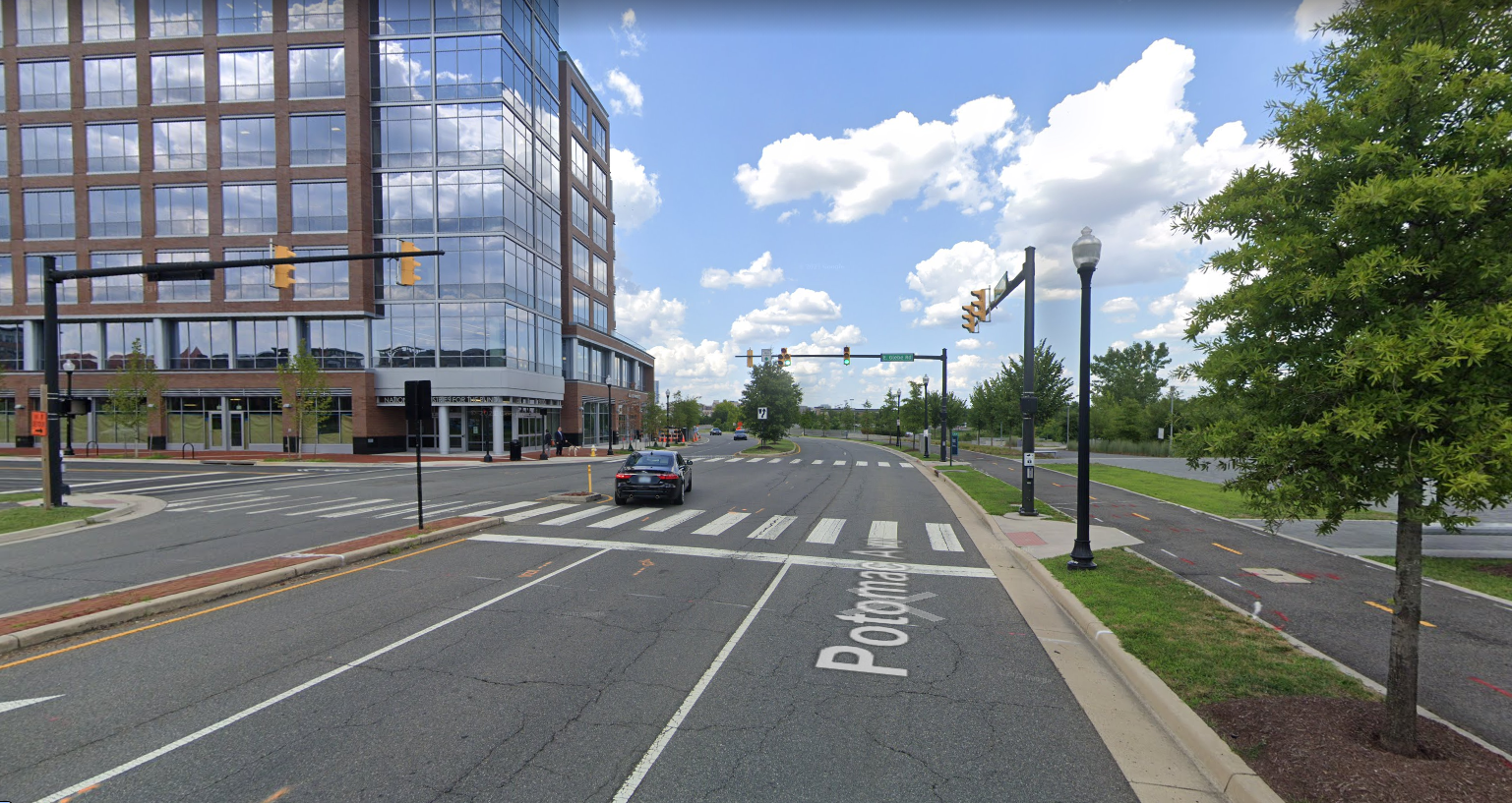 Potomac Ave at Glebe Road Facing North