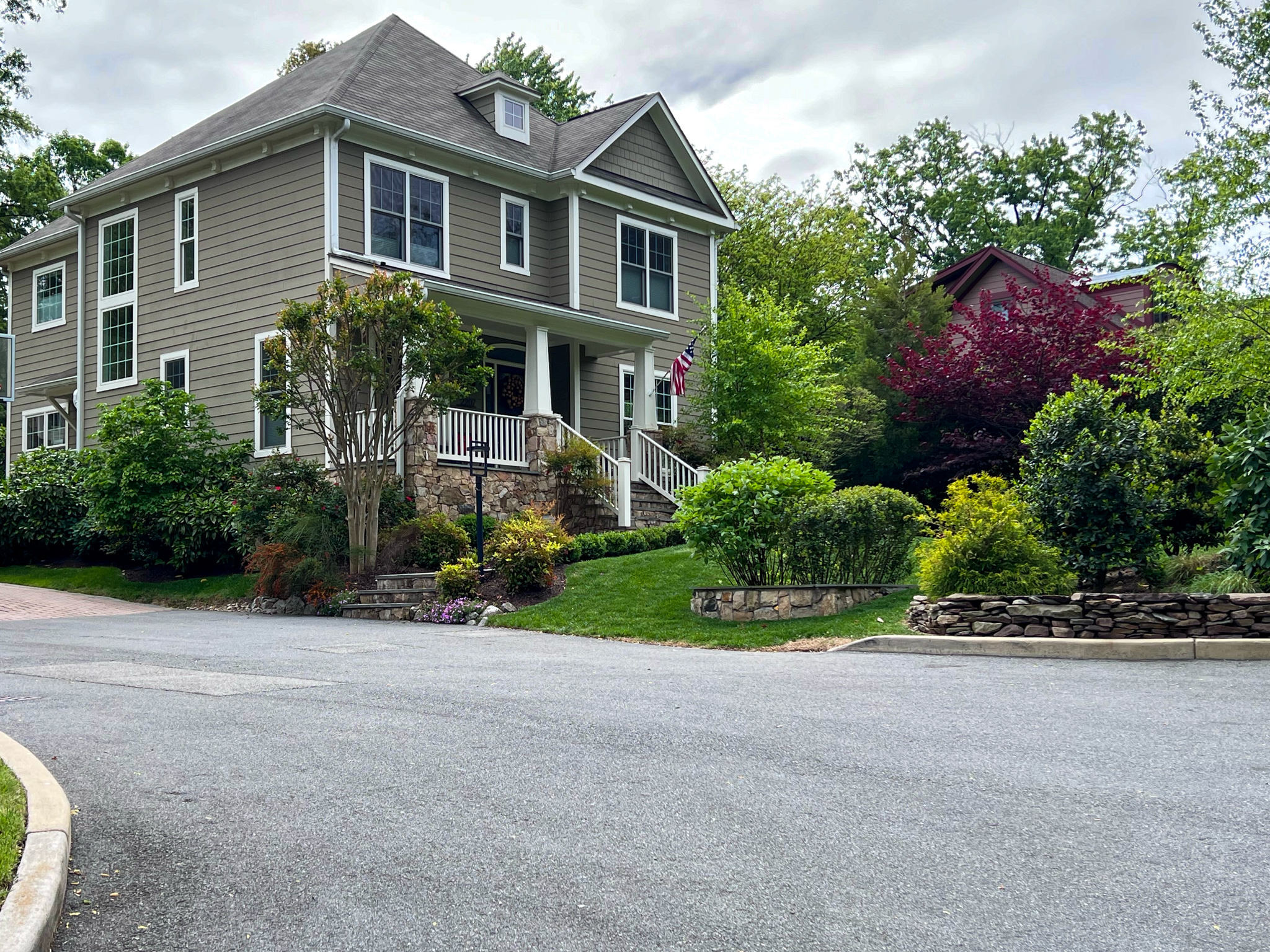 2207 Ivor Ln. 2
