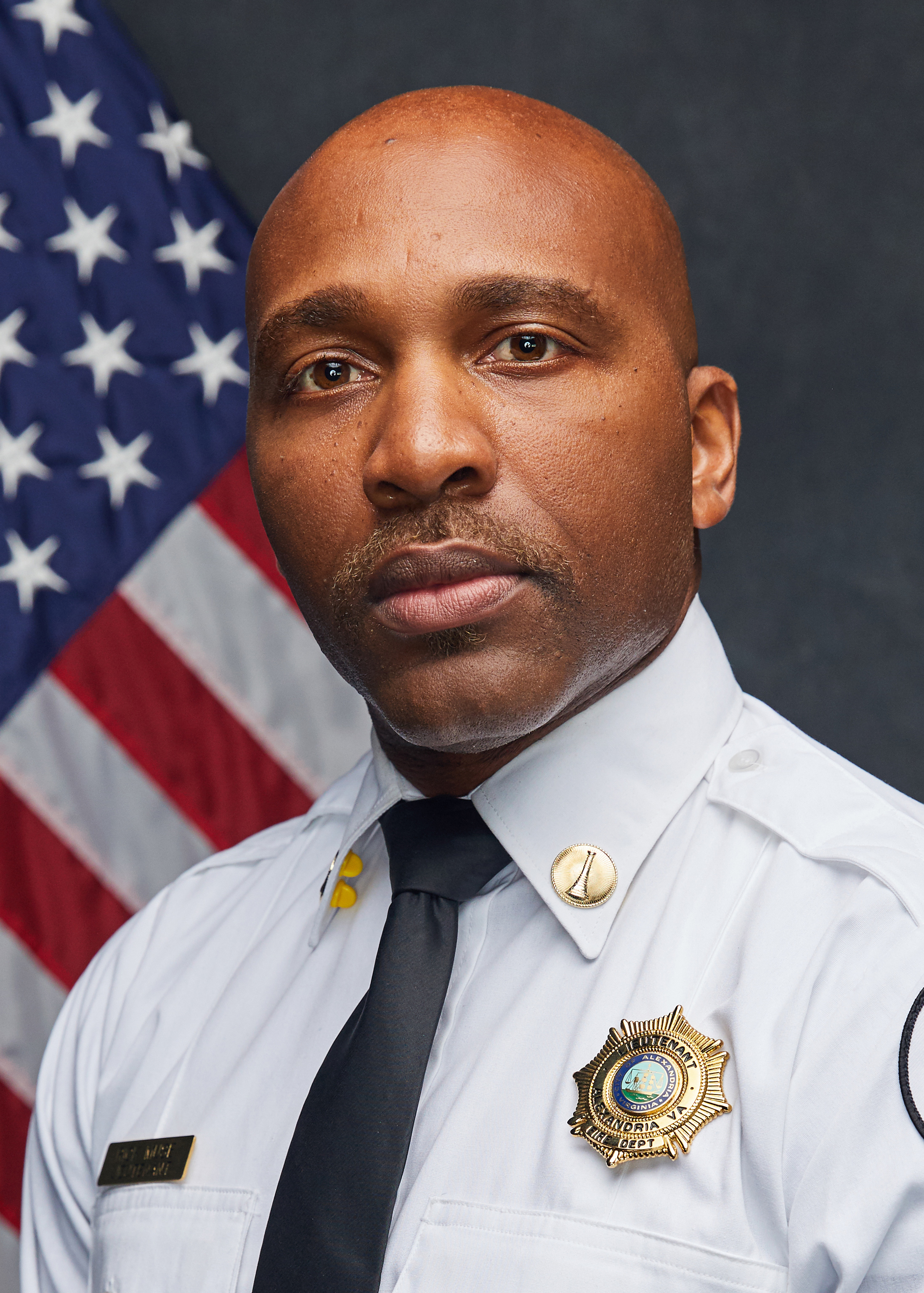 Archived] Lieutenant Rick Muse, Jr. Receives Fire Officer