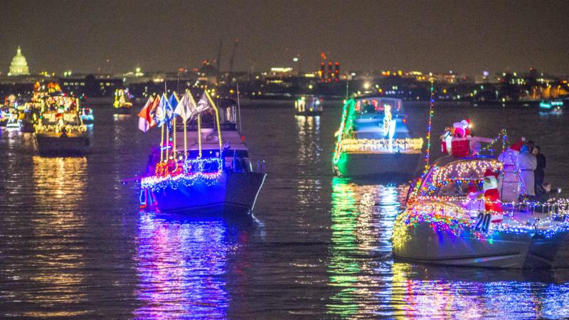 Holiday Boat Parade of Lights Evan Michio