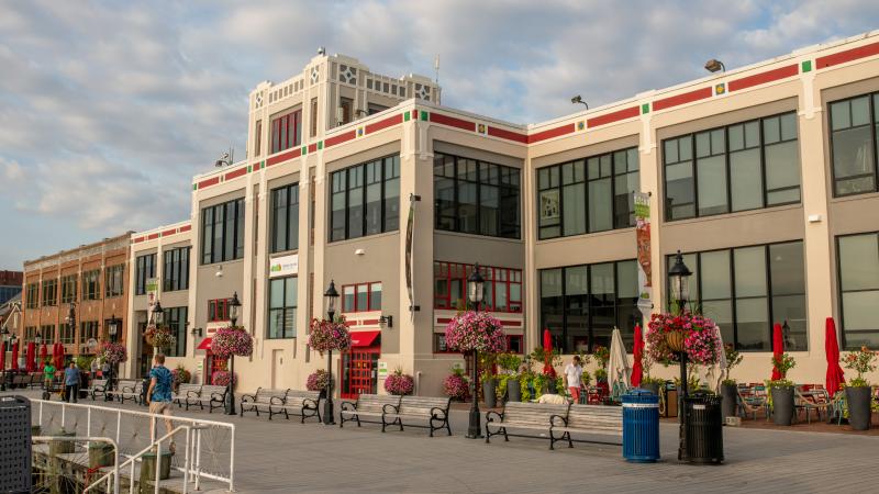 Torpedo Factory Waterfront Side