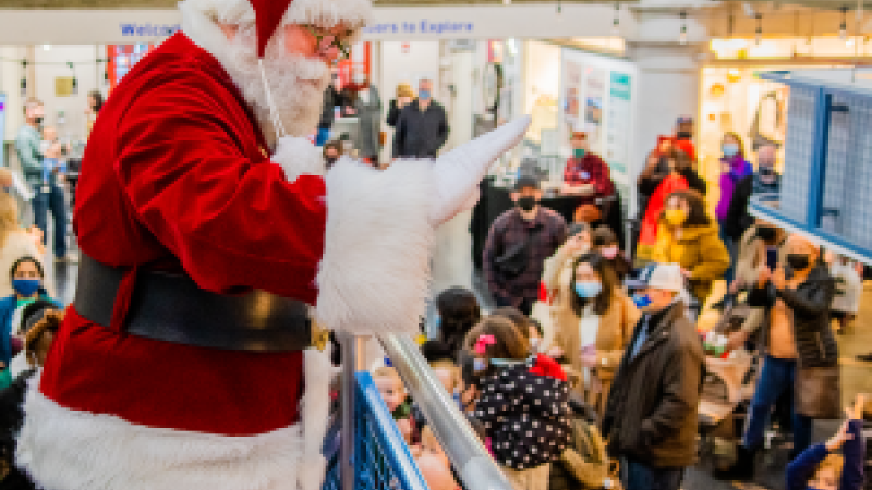 Santa at the Art Center