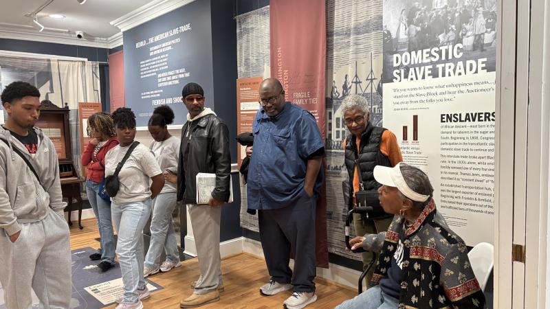 Members of the ACHS Remembrance Student Club tour the Freedom House Museum.