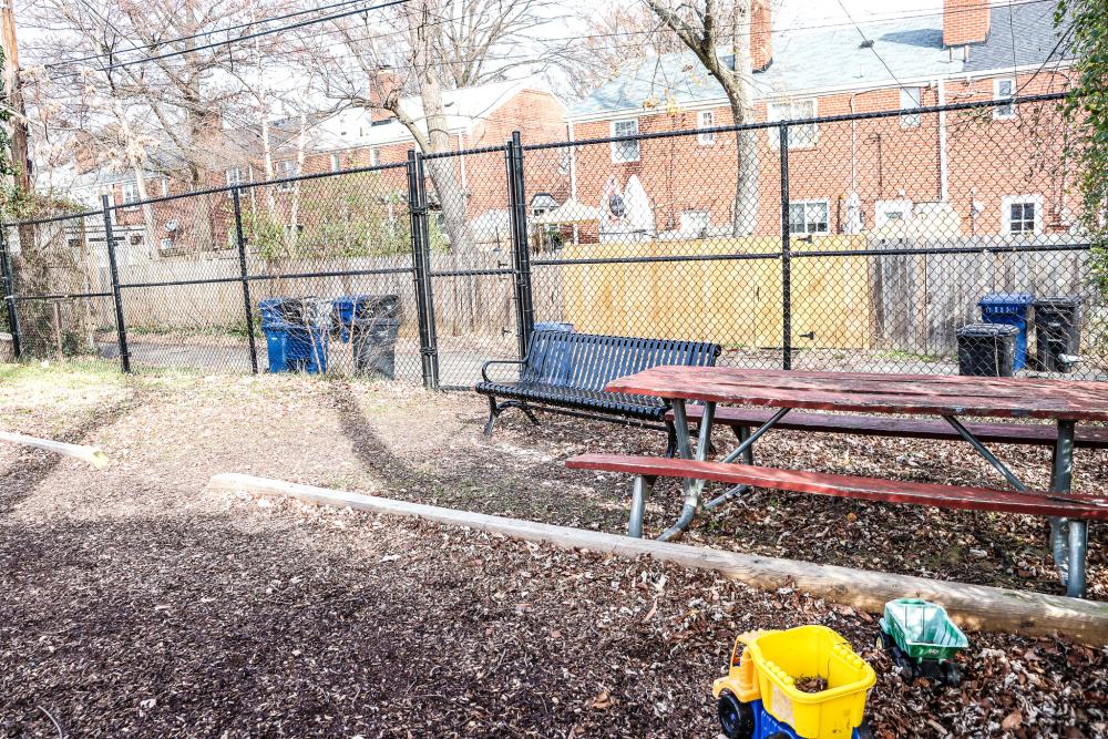 Woodbine Tot Lot Image 5