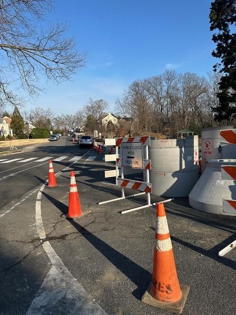 Photo of sidewalk closure sign in front of Beverly Park