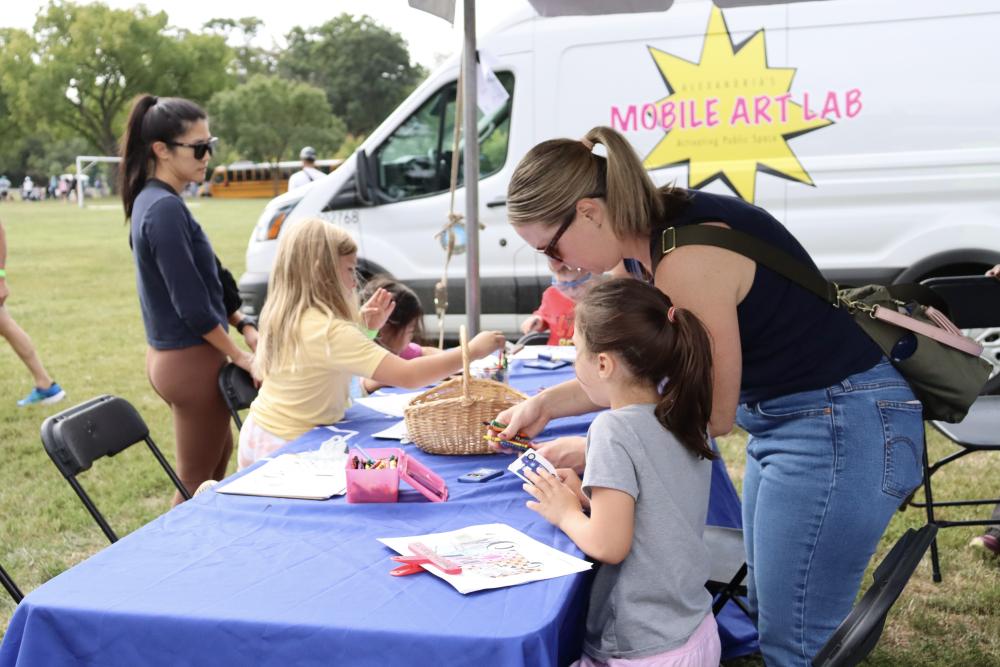 Mobile art lab