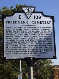 State highway marker for Freedmen's Cemetery, placed in 2000