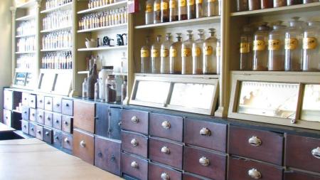 Stabler-Leadbeater Apothecary Museum
